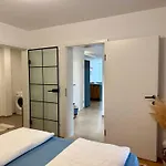 Сasa de vacaciones Mchome Neues Und Sonniges Doppelhaus, 2 Mit Grossen Garten Und E-ladestation In Bei Graz