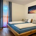 Tatil Evi Mc Neues Und Sonniges Doppelhaus, 2 Mit Grossen Garten Und E-ladestation In Bei Graz *