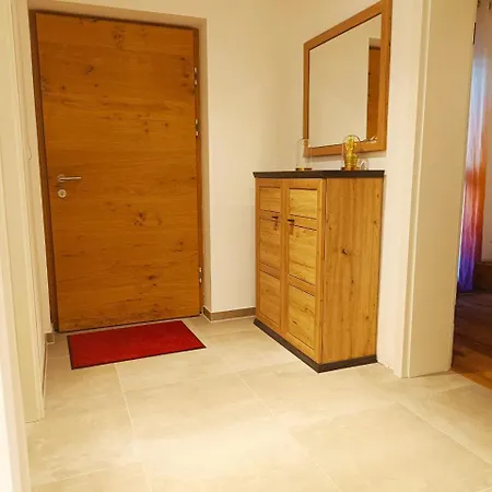 Mc Neues Und Sonniges Doppelhaus, 2 Mit Grossen Garten Und E-ladestation In Bei Graz Ferienhaus Dobl-Zwaring