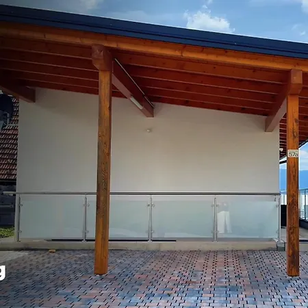 Mc Neues Und Sonniges Doppelhaus, 2 Mit Grossen Garten Und E-ladestation In Bei Graz Nyaraló