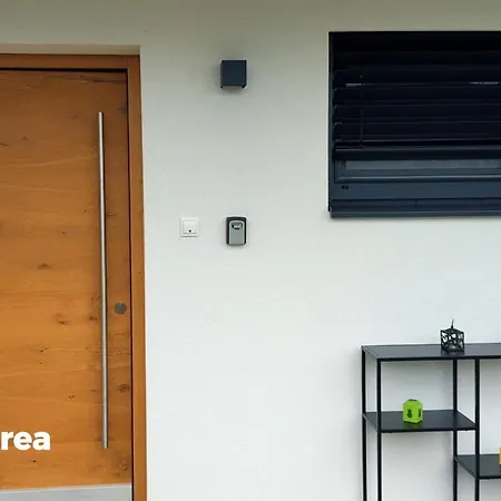 Mc Neues Und Sonniges Doppelhaus, 2 Mit Grossen Garten Und E-ladestation In Bei Graz Dobl-Zwaring