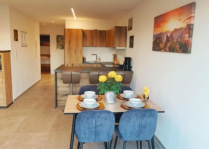 Holiday home Mc Neues Und Sonniges Doppelhaus, 2 Mit Grossen Garten Und E-ladestation In Bei Graz