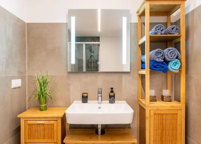 Mc Neues Und Sonniges Doppelhaus, 2 Mit Grossen Garten Und E-ladestation In Bei Graz * Dobl-Zwaring