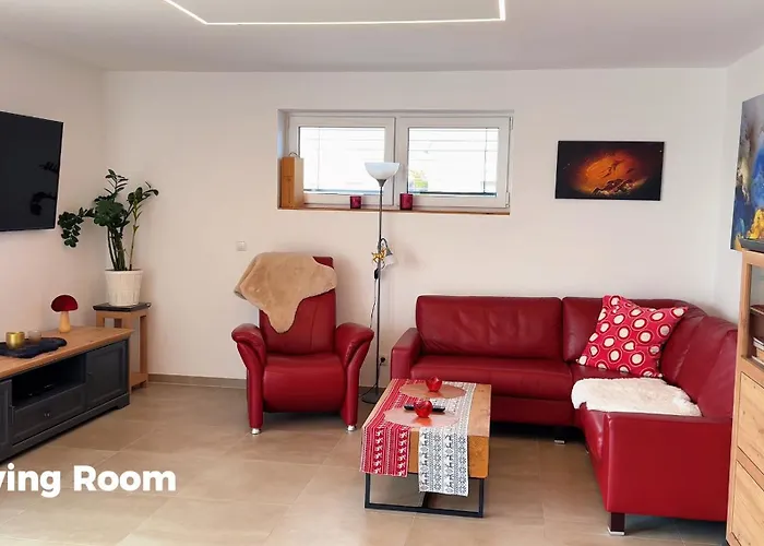 Holiday home Mc Neues Und Sonniges Doppelhaus, 2 Mit Grossen Garten Und E-ladestation In Bei Graz