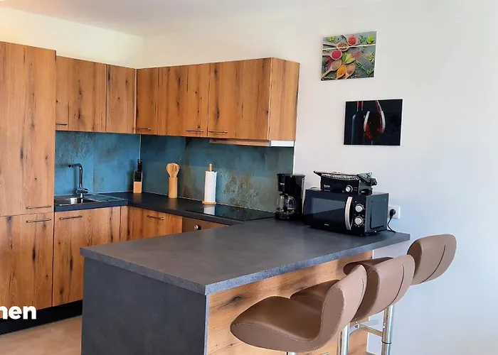 Mc Neues Und Sonniges Doppelhaus, 2 Mit Grossen Garten Und E-ladestation In Bei Graz *